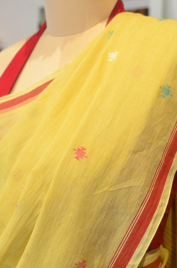 Hand spun and Handwoven light yellow soft cotton saree - Image 6