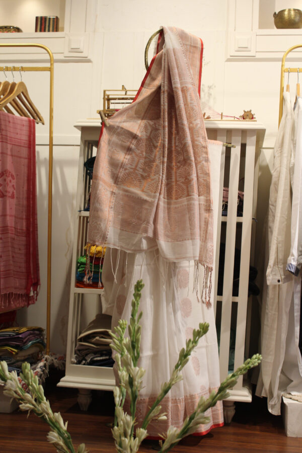 Milk white saree with thin red border