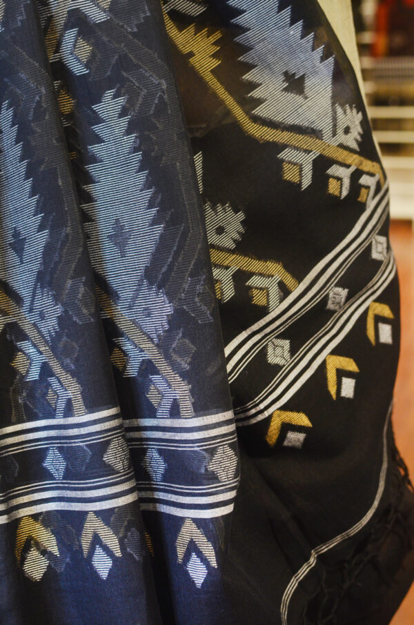 Hand spun and handwoven black soft cotton saree - Image 6