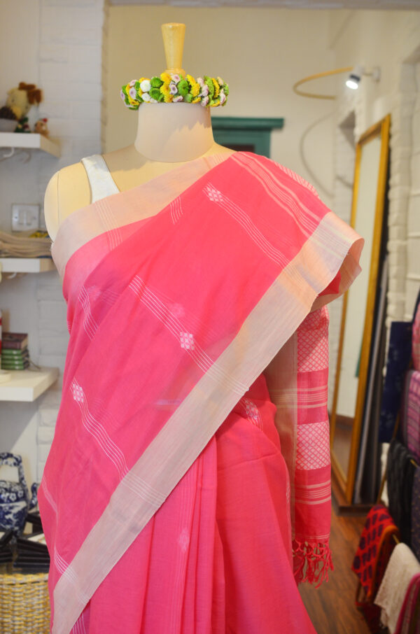 Pink soft cotton saree with white border white butis - Image 2