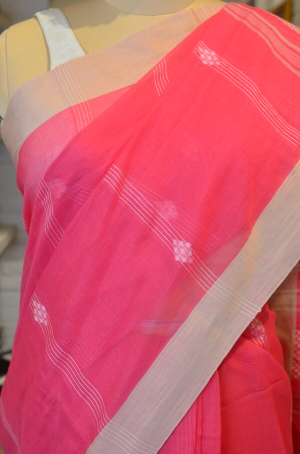 Pink soft cotton saree with white border white butis - Image 5
