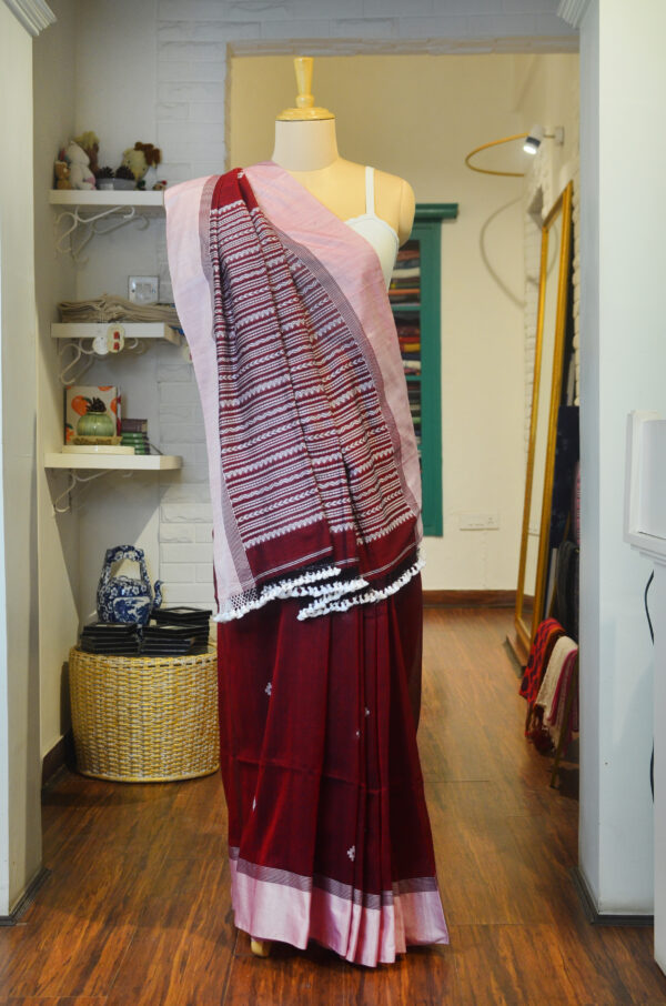 Maroon soft cotton saree with white and maroon dual tone border - Image 8