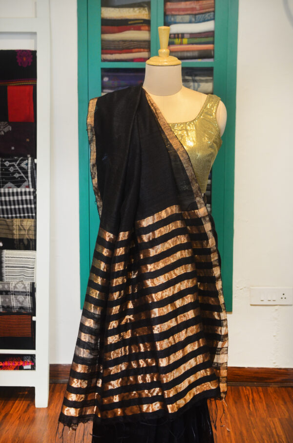 Black Matka silk saree with golden zari border - Image 8