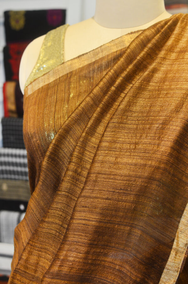 Coffee colour Matka silk saree with golden zari border - Image 3