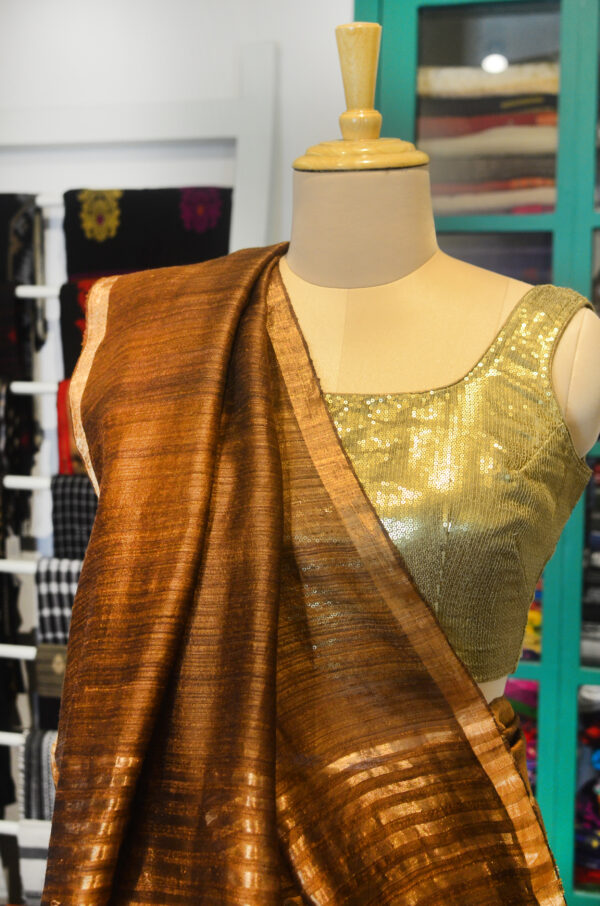 Coffee colour Matka silk saree with golden zari border - Image 7