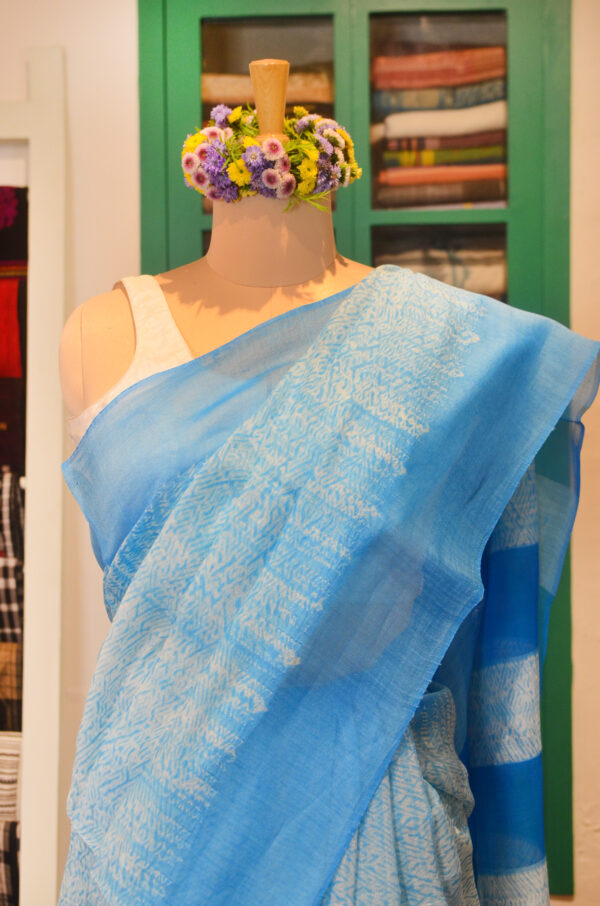Shibori pure Matka silk Light blue and white tie and dye shibori - Image 2