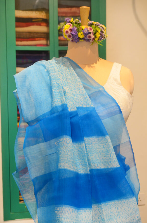 Shibori pure Matka silk Light blue and white tie and dye shibori - Image 6
