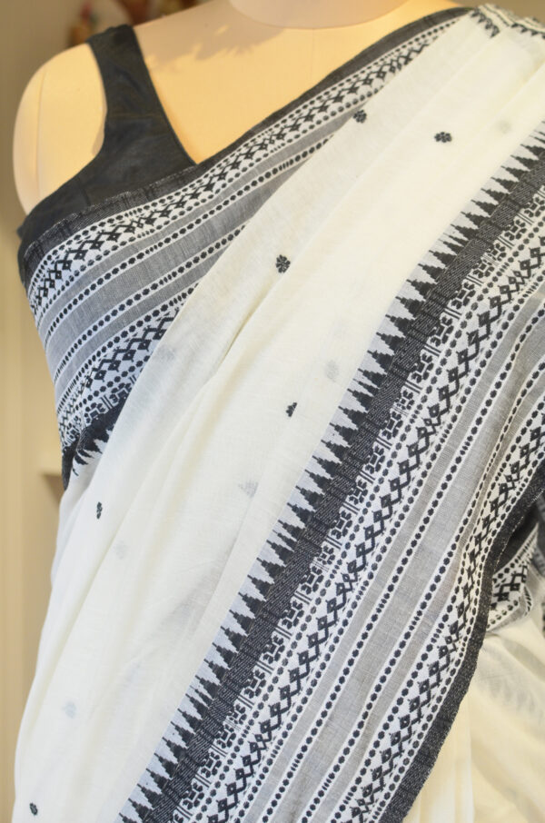 White and Black cotton saree Naksha paar work and all over small butis - Image 3