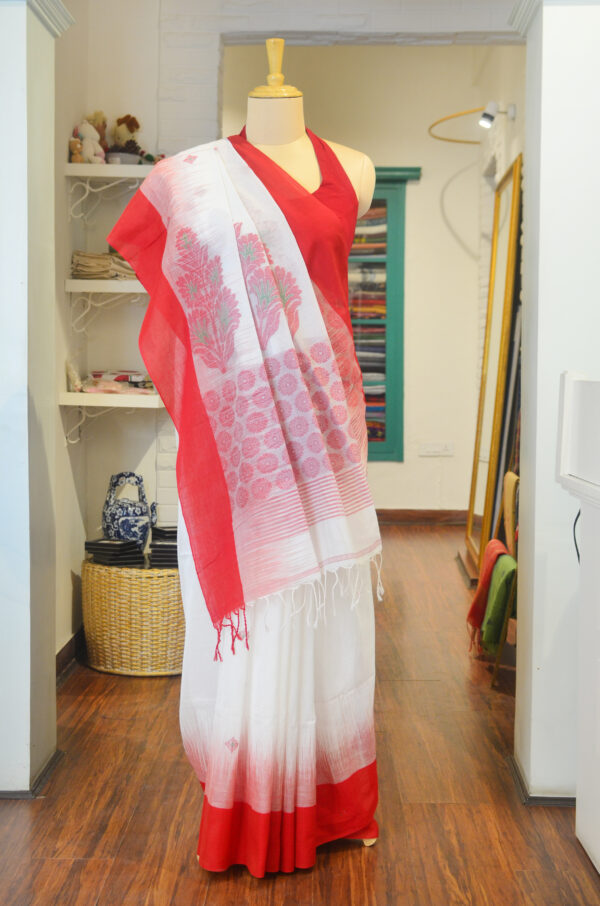 White and Red soft cotton saree - Image 9