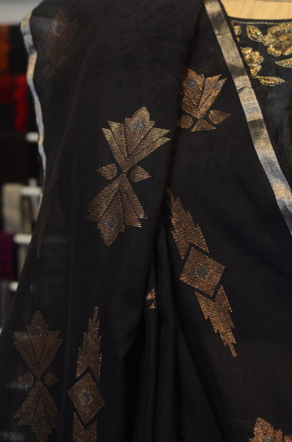 Hand spun and hand-woven black soft cotton saree - Image 8
