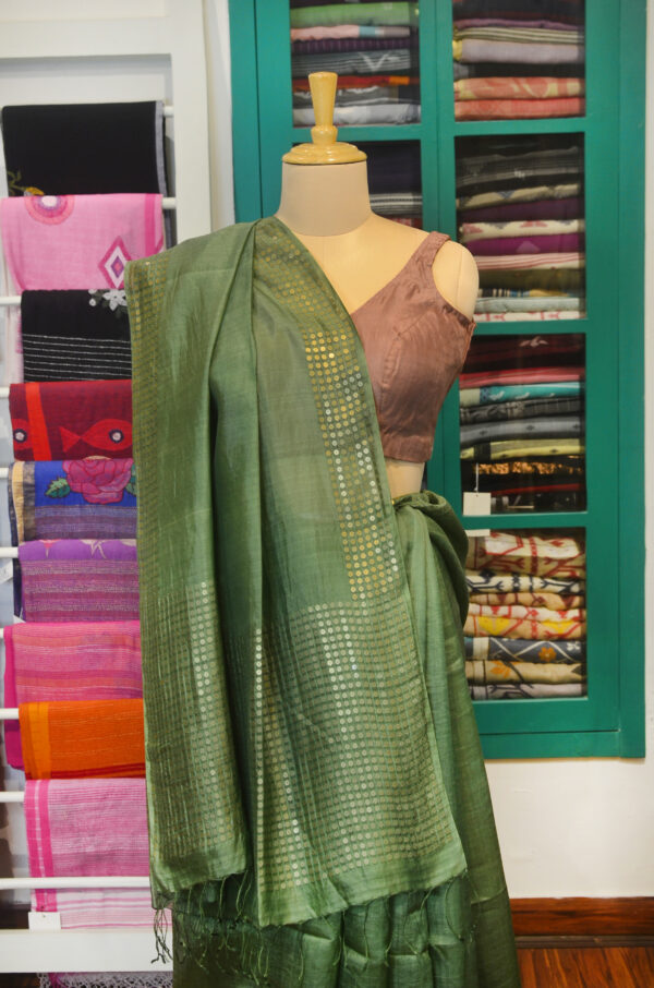 Handspun Handwoven Green Mulberry Silk Saree - Image 6