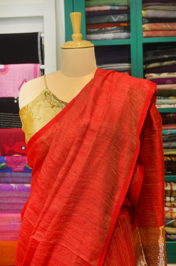 Handspun Handwoven Red Tussar Matka Silk Saree - Image 5